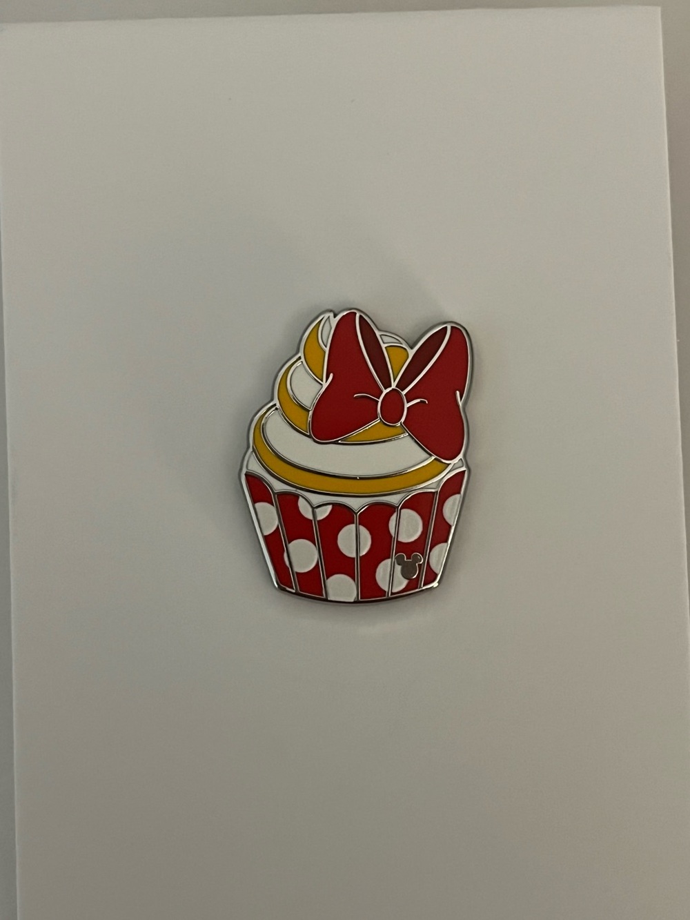 Disney Minnie Mouse Cupcake Wave A 2026 Pin